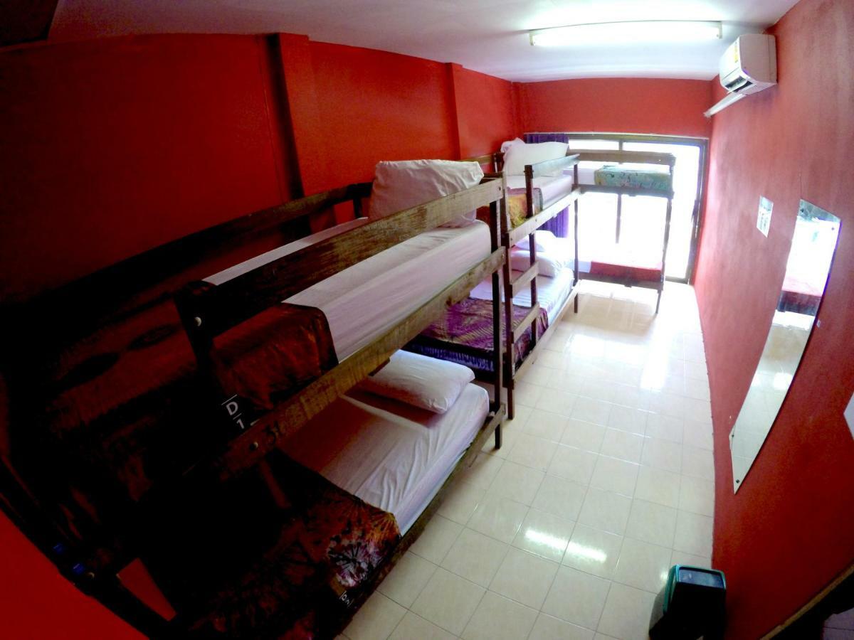 Baan Tai Backpackers Hostel Ко Панган Екстериор снимка