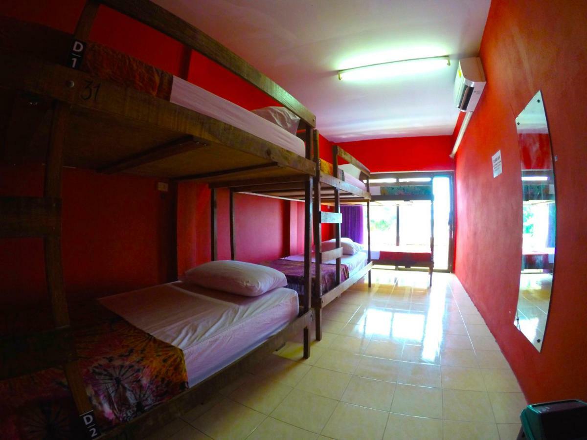 Baan Tai Backpackers Hostel Ко Панган Екстериор снимка